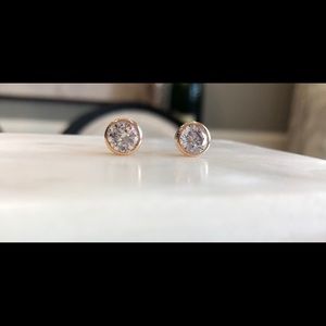 ❤️❤️Beautiful 14K Gold Plated AAA CZ Studs